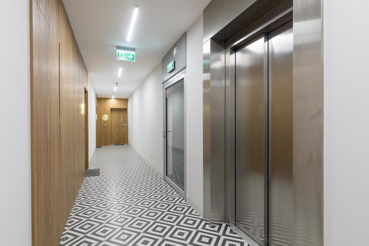 Metro Wilanowska Comfortable Apartment Varsovia Exterior foto